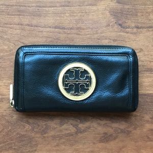 Tory Burch Leather Wallet